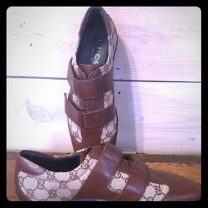 Gucci sneaker Men’s Size 8